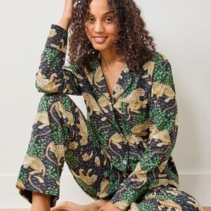 NWOT Bagheera Ink Long PJ Set  Medium Petite